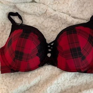 Santa Baby Torrid 44C Red Plaid Bra